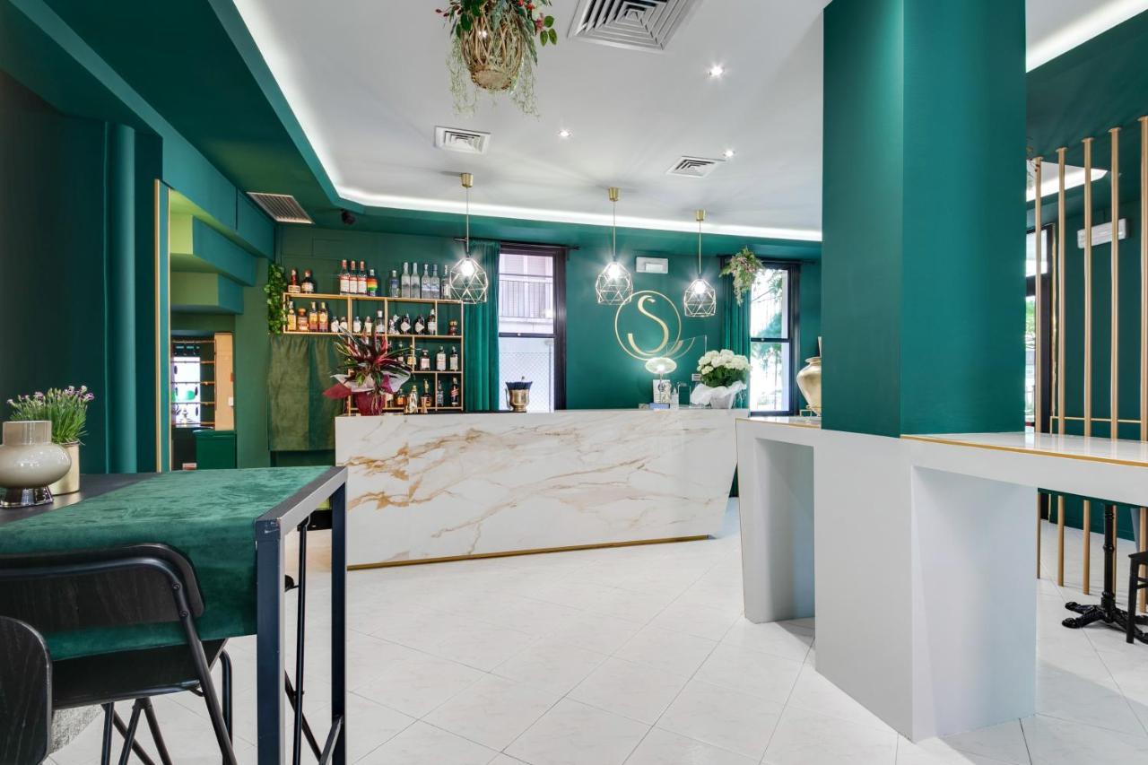 Hotel Sorriso Rimini Bagian luar foto