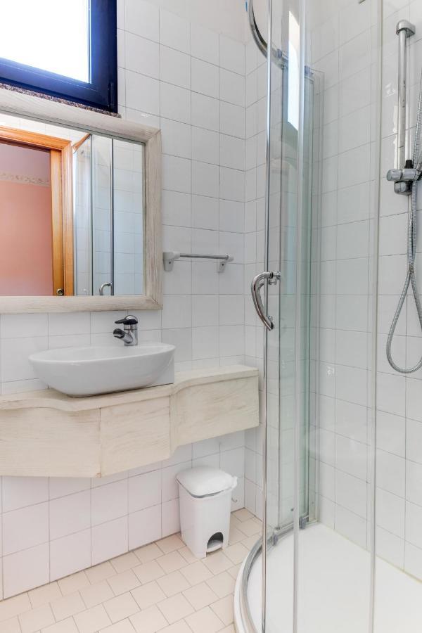 Hotel Sorriso Rimini Bagian luar foto